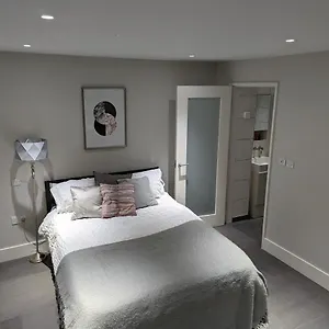 Basement In Apartment Bath