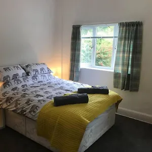  Apartment 4 Avenue House